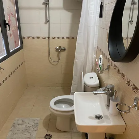 21 Dhjetori Apartment *
